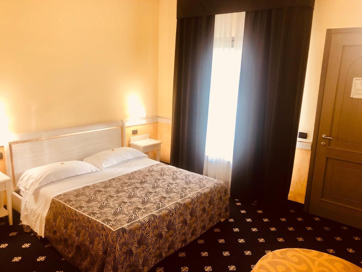 Motel Malpensa Inn & Hotel-Airport Казе-Нуове Экстерьер фото